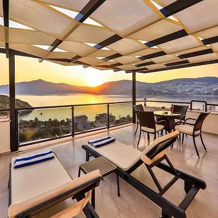 Essiz Manzarali Rainbow Villa